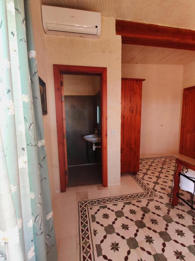 Rosehill Bed And Breakfast Xaghra Exterior photo