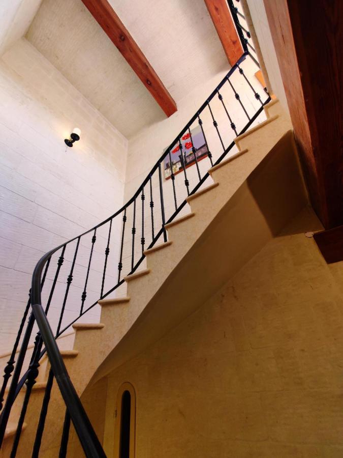 Rosehill Bed And Breakfast Xaghra Exterior photo