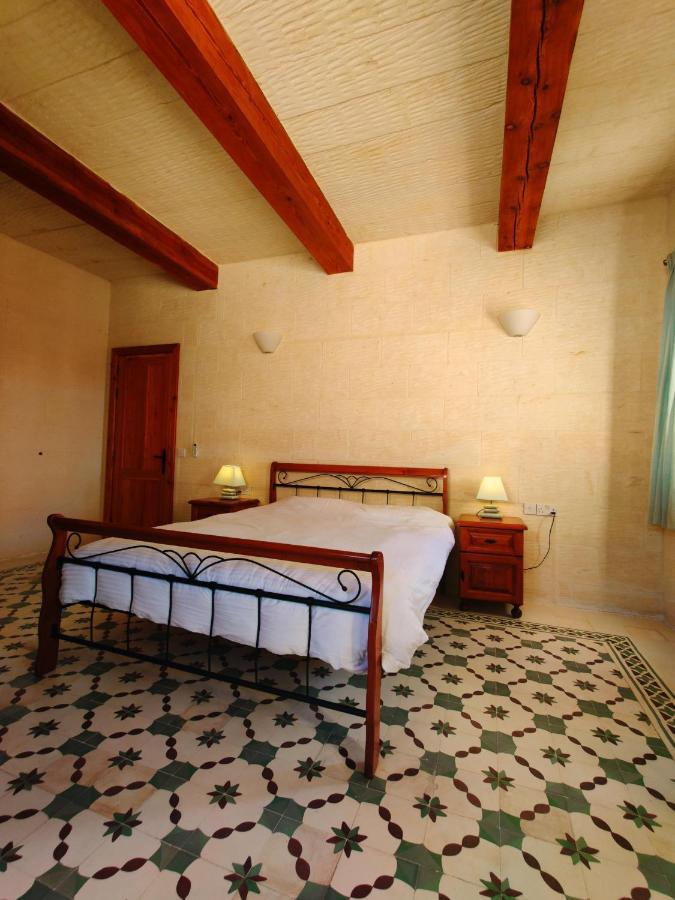 Rosehill Bed And Breakfast Xaghra Exterior photo