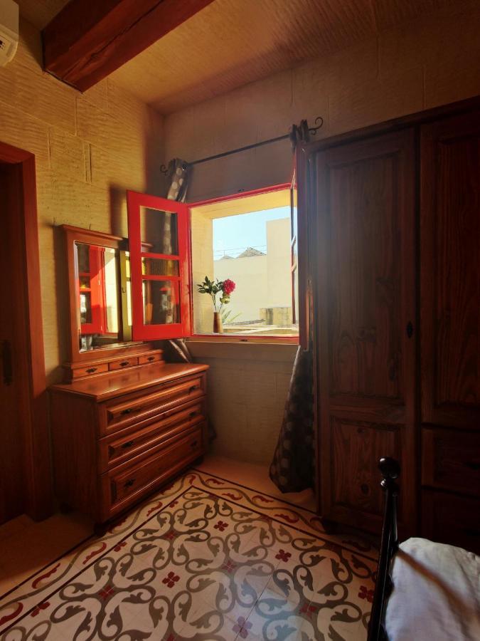 Rosehill Bed And Breakfast Xaghra Exterior photo