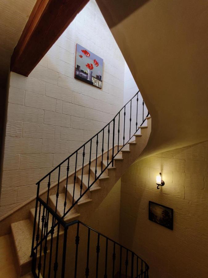 Rosehill Bed And Breakfast Xaghra Exterior photo
